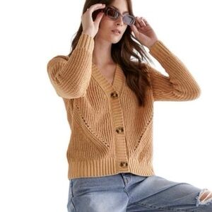 Francesca’s Mckayla short tan cardigan - large